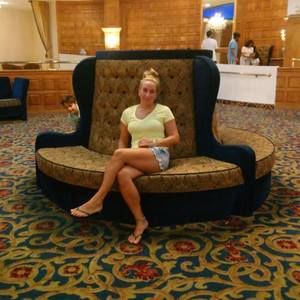 Meet your Posher, Emilie